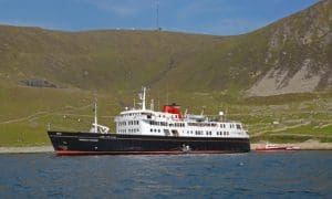 Hebridean-Princess-in-Village-Bay-St-Kilda-with-tender