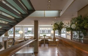 Silver-Sturgeon-dining-booths-view-of-Thames-scaled